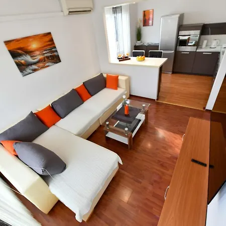 Jewel Apartment